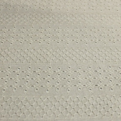 Broderie anglaise 8